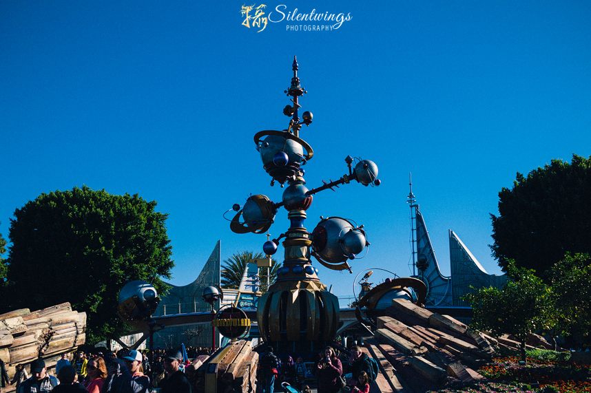 35, CA, California, Christmas, Disneyland, f/2.5, Indiana Jones, Jungle, Landscape, Leica, Los Angeles, M9, Michy Mouse, Movies, Roller coaster, Silentwings Photography, Sleeping Beauty Castle, Summarit-M, Temple of the forbidden eyes, windmill